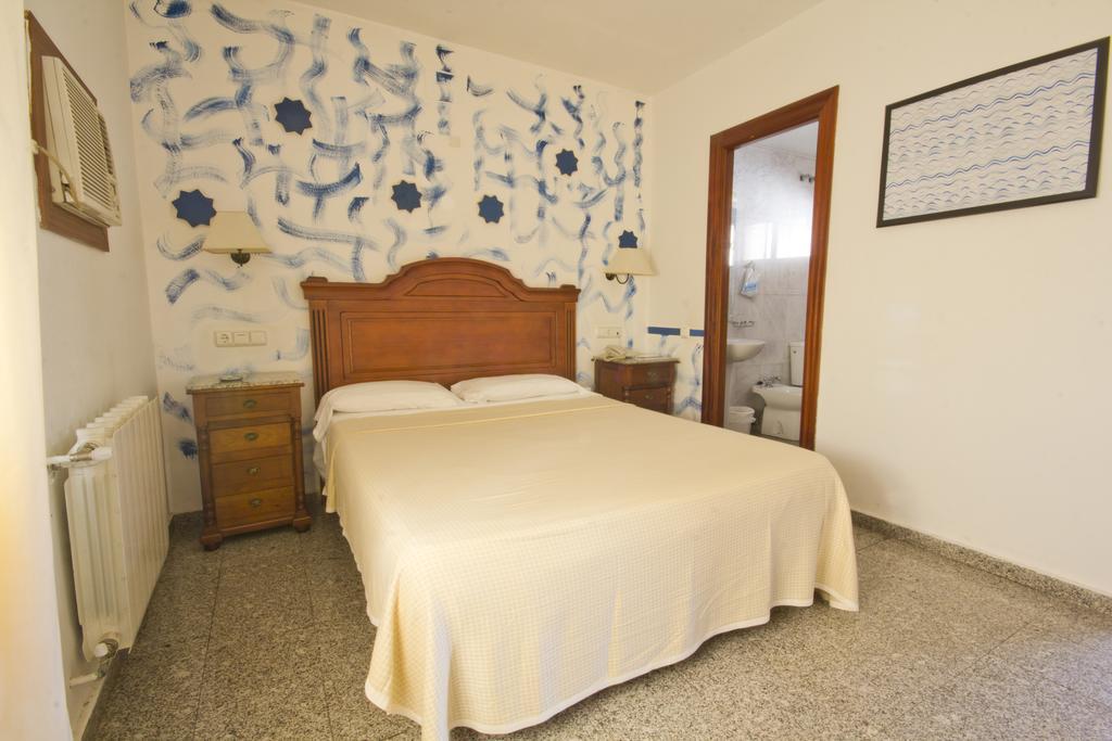Hostal Nueva Andalucia Alcalá de Guadaira Δωμάτιο φωτογραφία