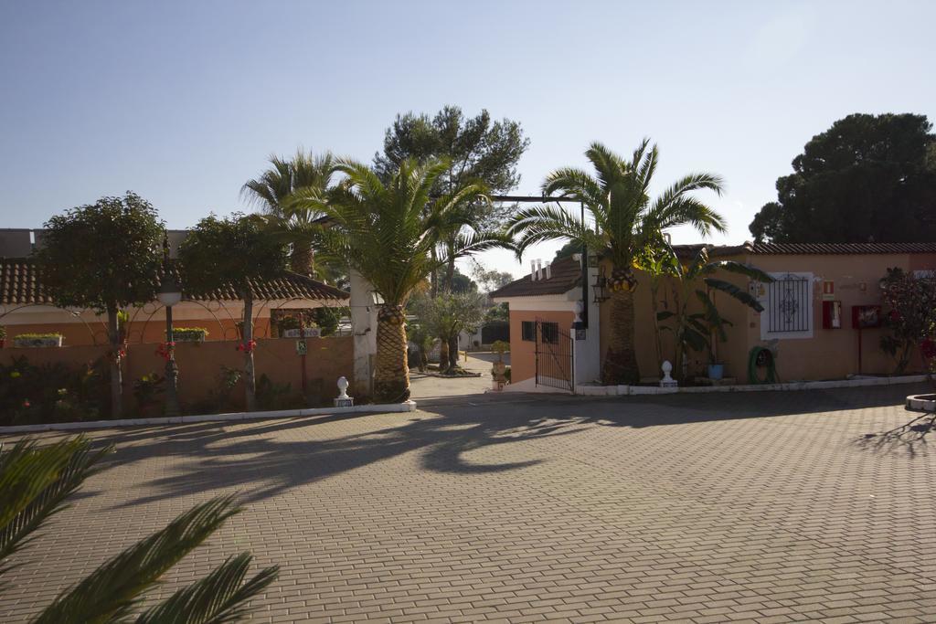 Hostal Nueva Andalucia Alcalá de Guadaira Εξωτερικό φωτογραφία