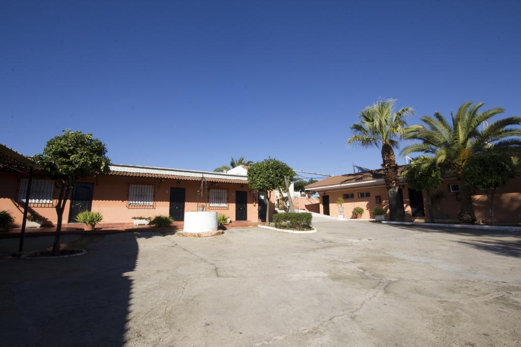 Hostal Nueva Andalucia Alcalá de Guadaira Εξωτερικό φωτογραφία