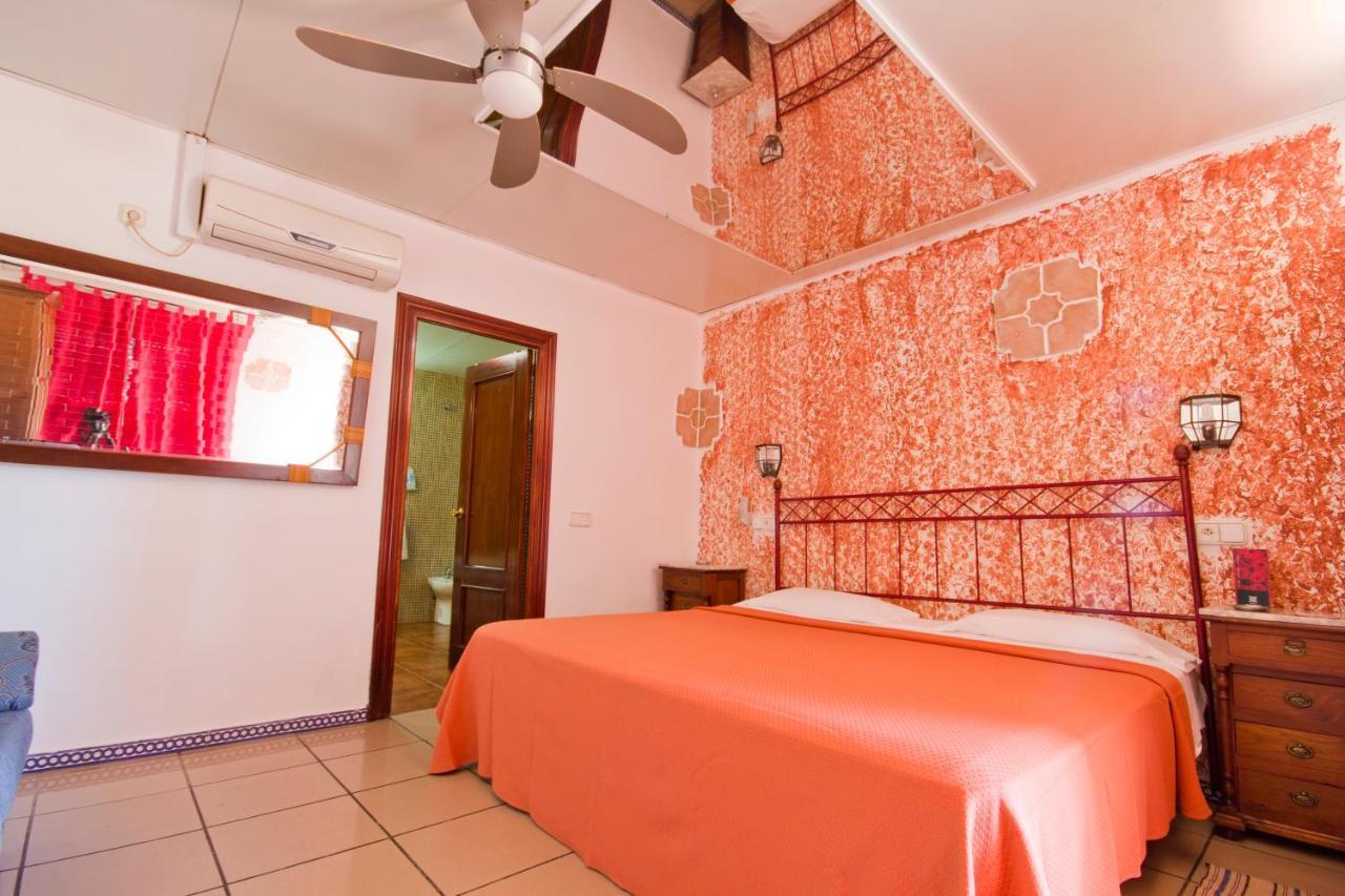 Hostal Nueva Andalucia Alcalá de Guadaira Εξωτερικό φωτογραφία