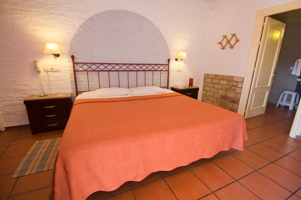 Hostal Nueva Andalucia Alcalá de Guadaira Εξωτερικό φωτογραφία